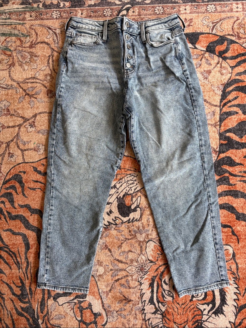 SO Relaxed High-Rise Button-Fly Jeans in Washed Black